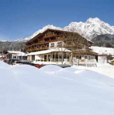 Rakouský hotel Salzburger Hof v zimě