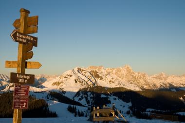 Zasněžený vrcholek Reiterkogel