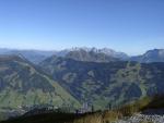 Letní krajina oblasti Saalbach Hinterglemm