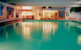 Rakouský hotel Neuhaus s bazénem