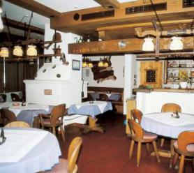 Rakouský hotel Tiroler Buam s jídelnou