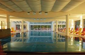 Rakouský hotel Leonhard s bazénem